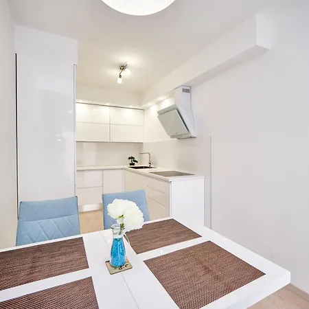 Apartment Brand New Split3 *